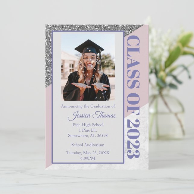 Invitación Graduación de Purpurina morado 2023 (Anverso de pie)