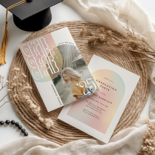 Invitación Graduación de tipografía ondulada de arco fotográf