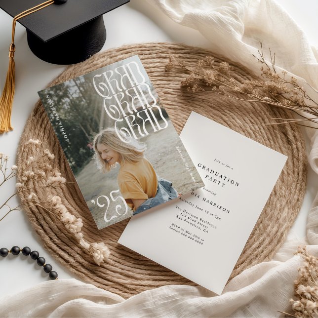 Invitación Graduación de tipografía ondulada Grad '25 (Subido por el creador)