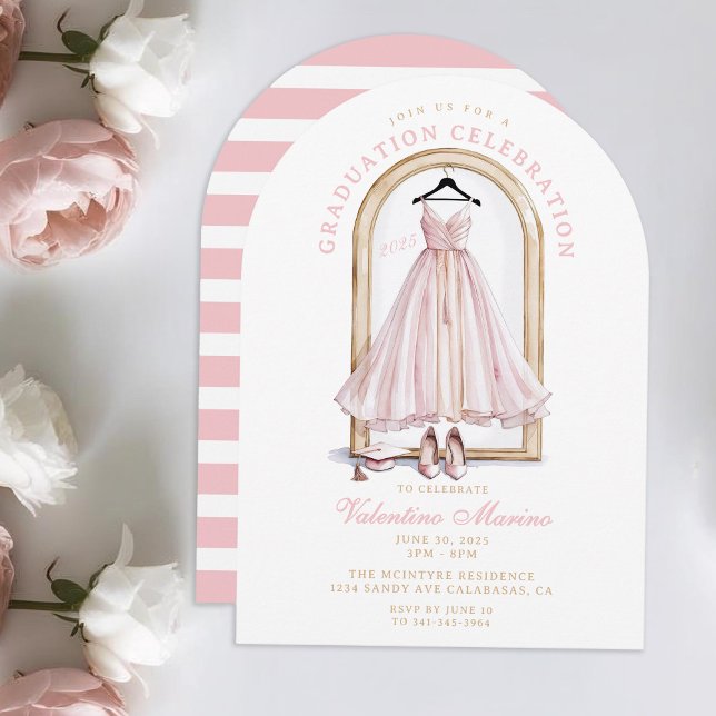 Invitación Graduación de vestimenta rosa elegante y caprichos (Elegant Pink Dress and Graduation Cap with heels. Elegant Pink Graduation Invitation)