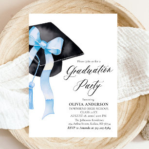 Invitación Graduación del tapón de graduación de Bow azul ele