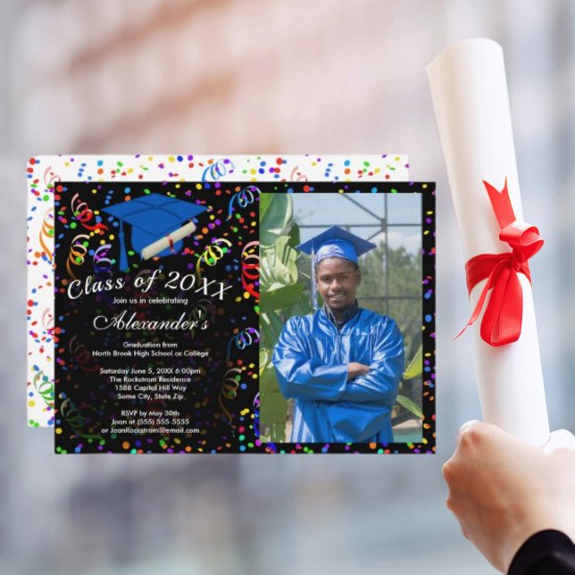 Invitación Graduación fotográfica Blue Cap Confetti Clase de  (Photo Graduation Blue Cap Confetti Class of Party Invitation)