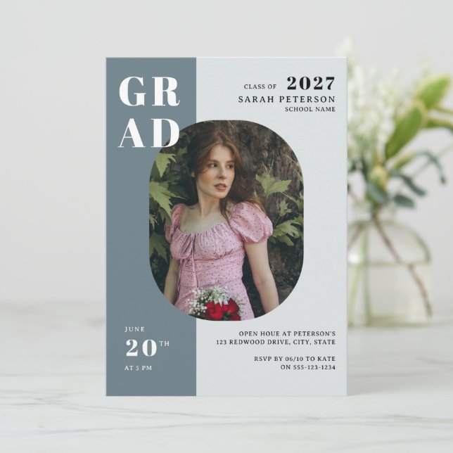 Invitación Graduación fotográfica Boho Blue Gray Bold Typogra (Anverso de pie)