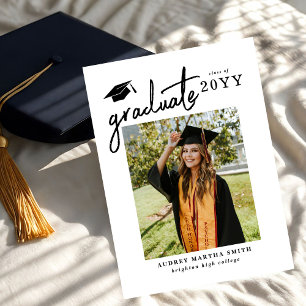 Invitación Graduación Fotográfica de Graduado Moderno en Negr