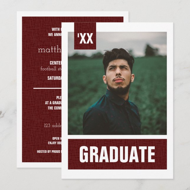 Invitación Graduación fotográfica maroon moderna texturizada (Anverso / Reverso)