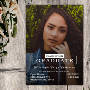 Invitación Graduación fotográfica moderna de tipografía Bla