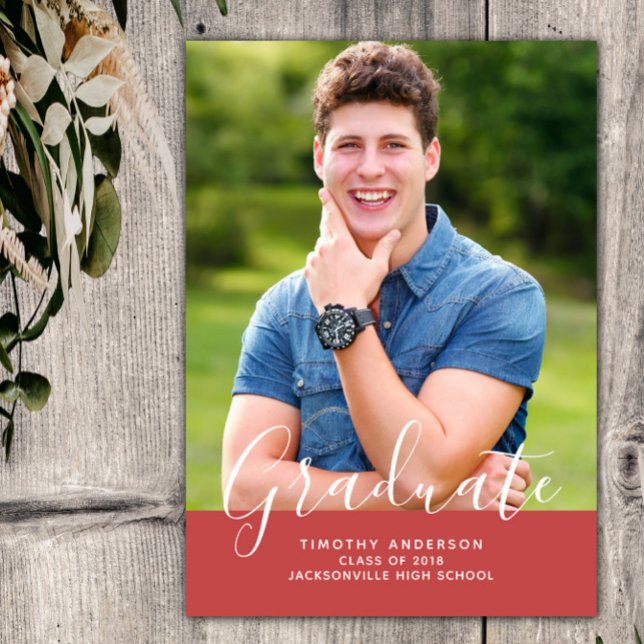 Invitación Graduación fotográfica simple y elegante vertical  (Red Simple Elegant Photo Graduation Vertical Announcement)