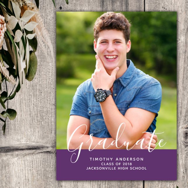 Invitación Graduación fotográfica simple y elegante vertical  (Purple Simple Elegant Photo Graduation Vertical Announcement)