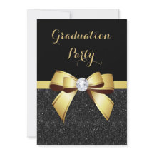 Graduación Glamurosa con Arco de Gemas Doradas y B