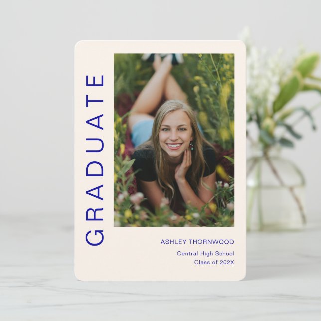 Invitación Graduación moderna de fotografía vertical simple (Anverso de pie)