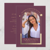 Graduación Plum Gold Sun Moon Stars Grad Photo