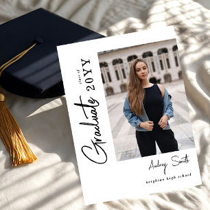 Invitación Graduada en guion moderno 3 Graduación de fotograf