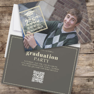 Invitación Graduado Foto Moderno Gold Guay Grad Stamp QR Code