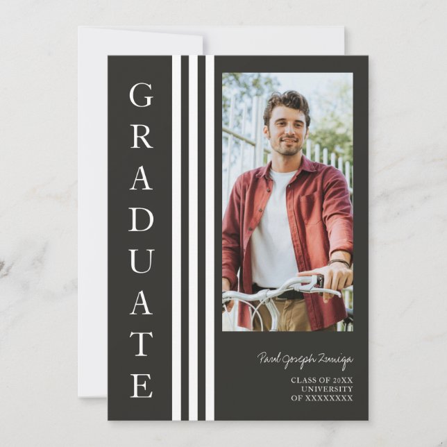 Invitación Graduate Simple Chic Trendy Script Photo (Anverso)