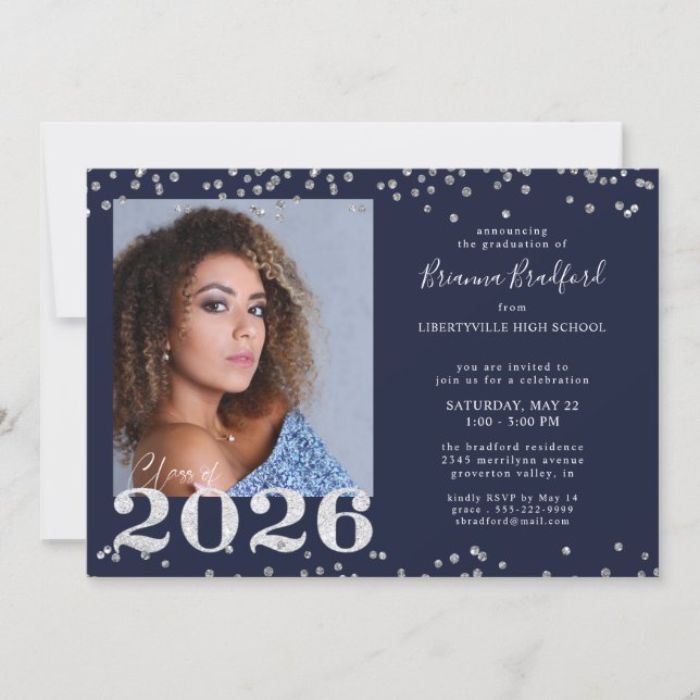 Invitación Graduation 2026 Navy Blue Silver Glitter (Anverso)