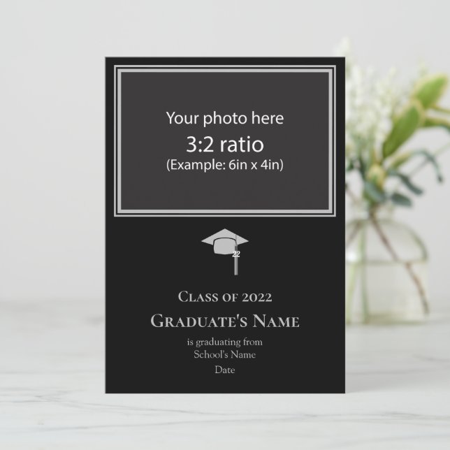 Invitación Graduation Announcement w/ Mortarboard (Silver) (Anverso de pie)