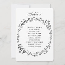 Gráfico de asientos de boda con flores blancas y n