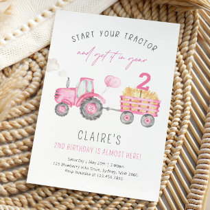 Invitación Granja de cumpleaños de niña con tractor rosa y gl
