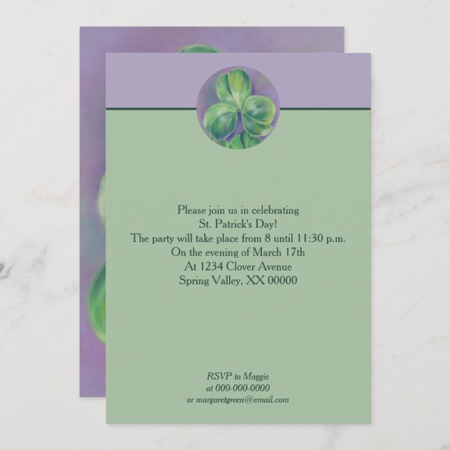 Invitación Green Clover Shamrock on Purple St. Patrick's Day (Anverso / Reverso)