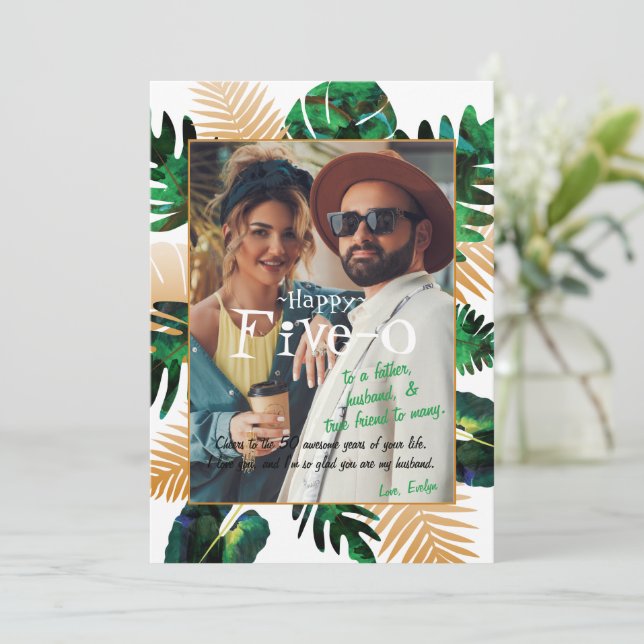 Invitación Green, Gold Tropical Hawaii 5-0 50 cumpleaños (Anverso de pie)