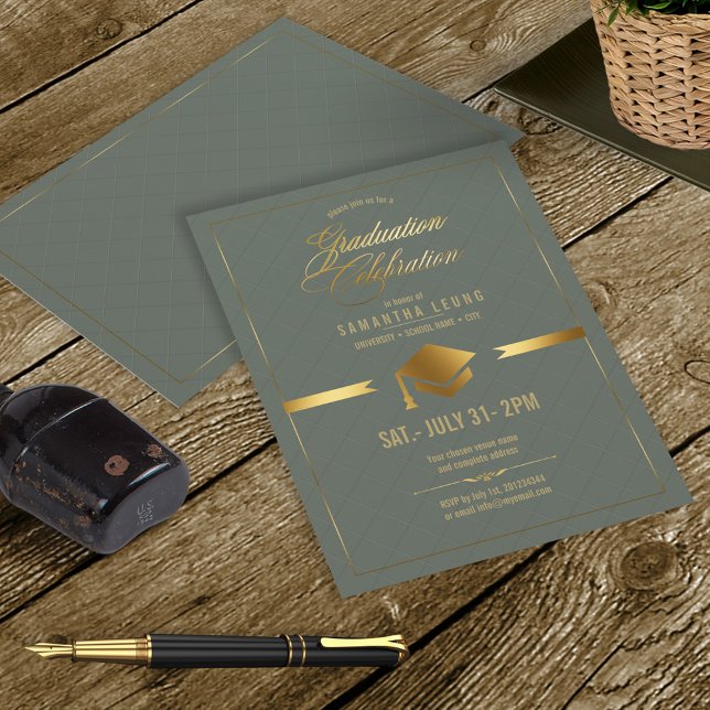 Invitación Green ID834 de la página de graduación de Gold Cap (Subido por el creador)