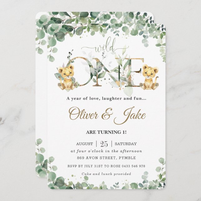 Invitación Greenery Cute Lion Cubs Twins Boys 1er cumpleaños  (Anverso / Reverso)