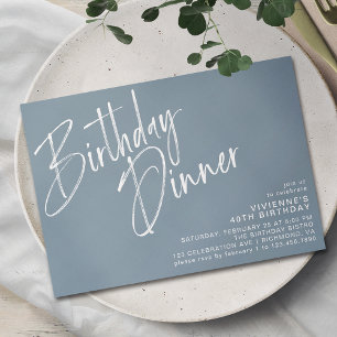 Invitación Gris azul turbio Cena de cumpleaños con guión el