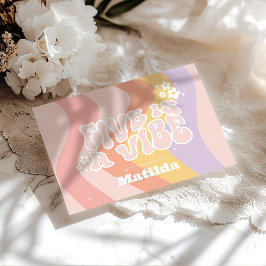 Invitación groovy arcoíris cinco es una vibra retro margarita