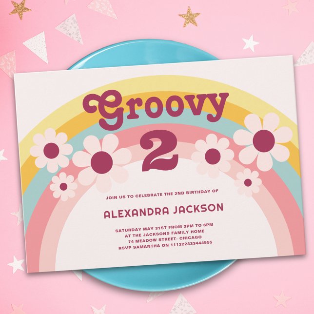 Invitación Groovy Dos Margaritas Cumpleaños 2 Fiesta de Arcoi (Groovy 2 pastel daisy rainbow retro 2nd birthday party invitation pink yellow )