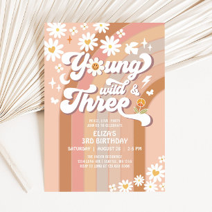 Invitación Groovy Joven Salvaje y Tres Cumpleaños Mauve 3