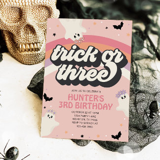 Invitación Groovy Trick o tres Chicas Halloween de tercer cum