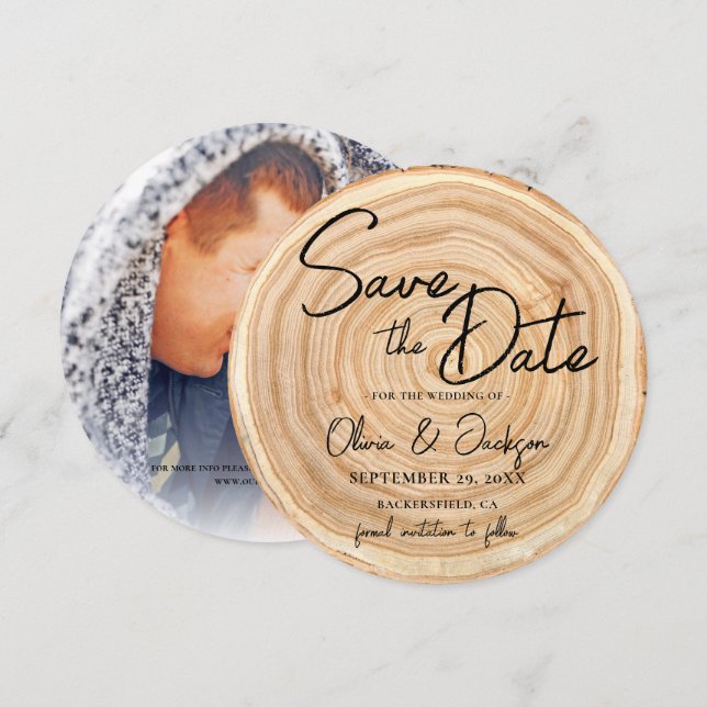 Invitación Guardar la fecha de la boda con foto de madera rús (Anverso / Reverso)