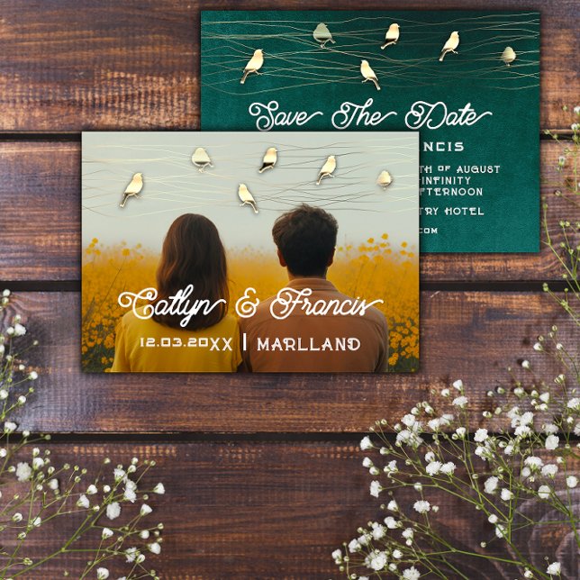 Invitación Guardar la foto de la fecha Pájaro dorado de Woodl (Save The Date Photo Woodland Cottage Golden Bird Invitation)