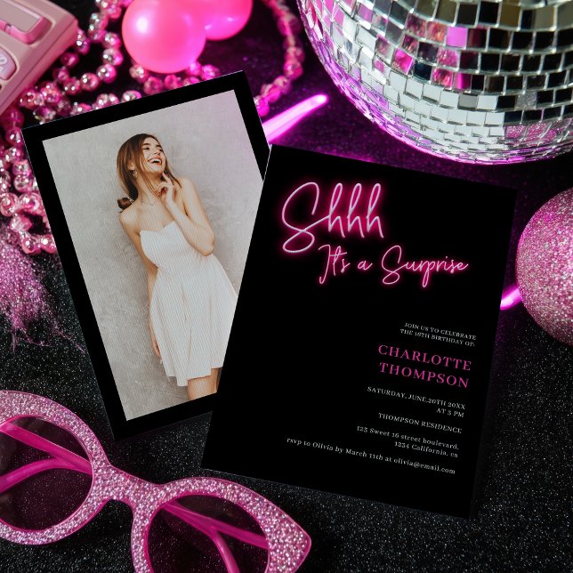 Invitación Guay neon rosa retro sorpresa foto negra Sweet 16 (Cool neon pink retro black photo surprise Sweet 16 Invitation)