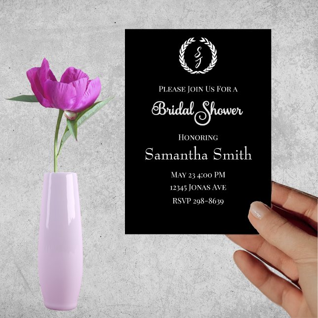 Invitación Guerra de Monograma Blanco sobre ducha de novia ne (Subido por el creador)