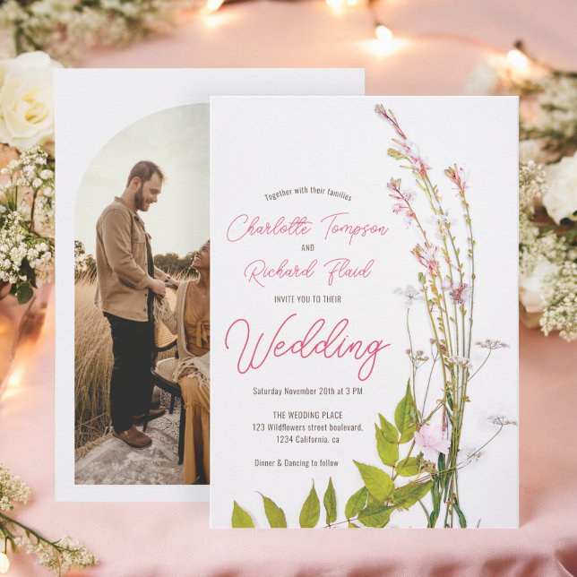 Invitación Guión boho moderno para flores silvestres (Modern boho wildflowers script photo invitation)