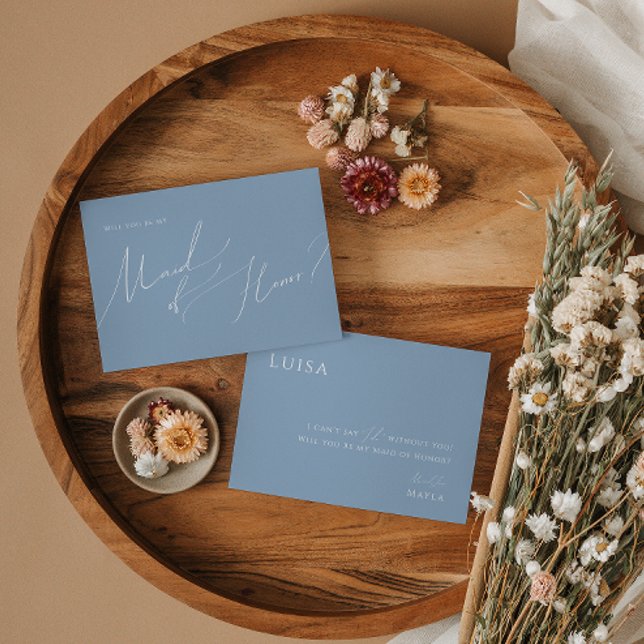 Invitación Guión caprichoso | Dusty Blue Maid of Honor Card (Subido por el creador)