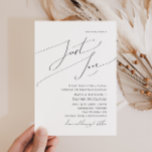 Invitación Guión caprichoso Nada Fancy Just Love Boda<br><div class="desc">Este guión caprichoso, nada elegante, solo la invitación a la boda es perfecta para su simple y simple boda boho moderno minimalista. El diseño presenta una caligrafía escrita a mano, elegante, delicada y romántica, con una tipografía chic y formal. El aspecto irá bien con cualquier estación boda: primavera, verano, otoño...</div>