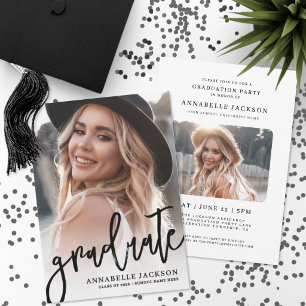 Invitación Guión de Moda Graduación Simple Foto Graduación