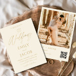 Invitación Guión fotográfico de código QR de Cream Gold Boda<br><div class="desc">Presentamos nuestra invitación a escritura de escritura moderna de Boda de oro negro: haga una declaración con nuestras elegantes invitaciones de boda con tipografía moderna y acentos lujosos en negro y oro. Diseñadas con meticulosa atención a los detalles, estas invitaciones exudan sofisticación y estilo, marcando el tono de su día...</div>