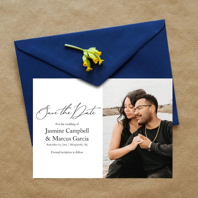 Invitación Guión fotográfico moderno Guardar la fecha Boda de (Make your special day unforgettable with our beautifully designed Save the Date photo invitation.)