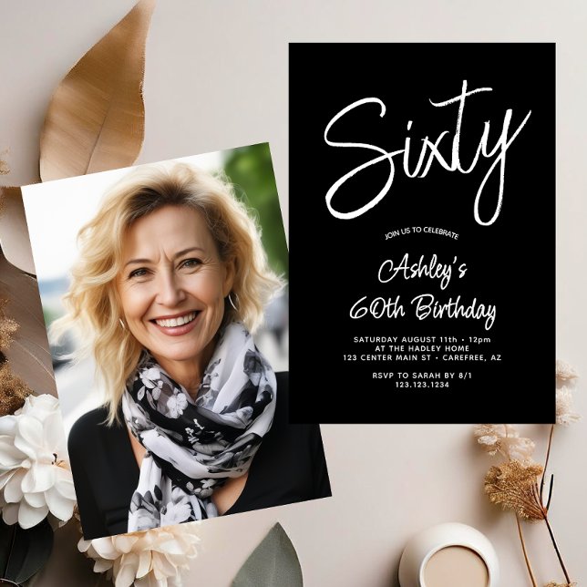 Invitación Guión moderno Blanco negro 60º cumpleaños de la fo (Subido por el creador)