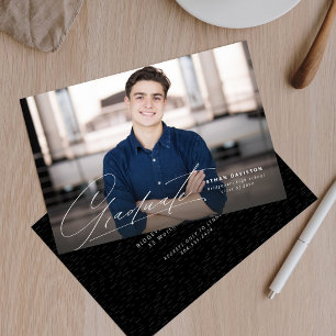 Invitación Guión simple moderno de graduación de una foto