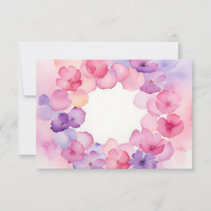 Invitación Guirnalda de flores rosas y púrpuras Diseño de mar