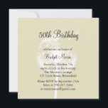 Invitación Hacer un deseo<br><div class="desc">Un flúo y delicado diente diente de león decora sutilmente esta invitación a la fiesta de cumpleaños. La parte posterior está decorada con semillas de león. Se puede personalizar fácilmente para cualquier edad de cumpleaños. Se muestra en el documento básico; sin embargo, recomiendo el peso y la textura del papel...</div>