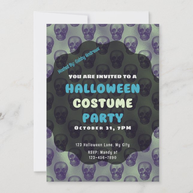 Invitación Halloween con fondo metálico de cráneo divertido y (Anverso)