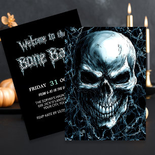 Invitación Halloween con tema de cráneo oscuro
