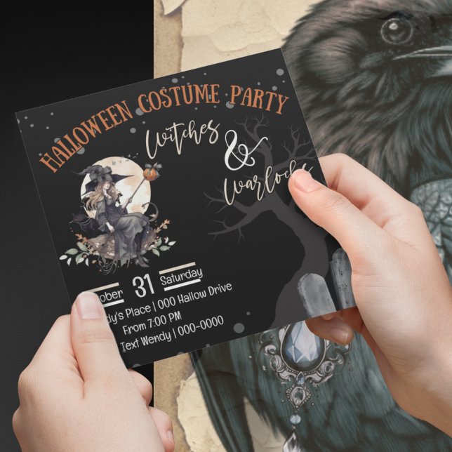 Invitación Halloween de brujas y brujas (Witches and Warlocks Halloween Party invitation you customize. )