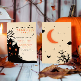Invitación Halloween de diseño negro de una mansión engullida