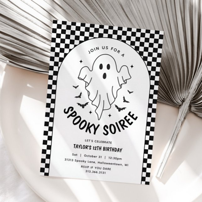 Invitación Halloween de Fantasma Retro Cumpleaños Blanco y Ne (Ghost Retro Halloween Invitation)